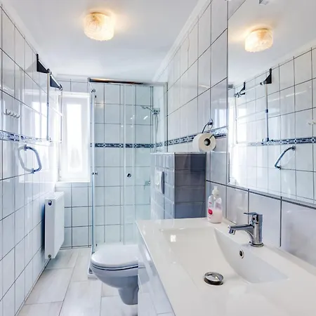 Ilona Apartman
