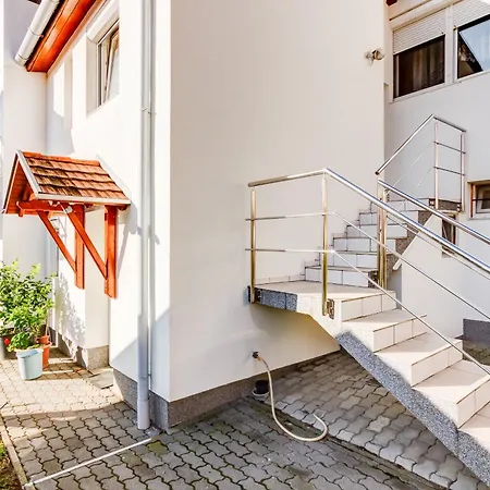Ilona Apartman